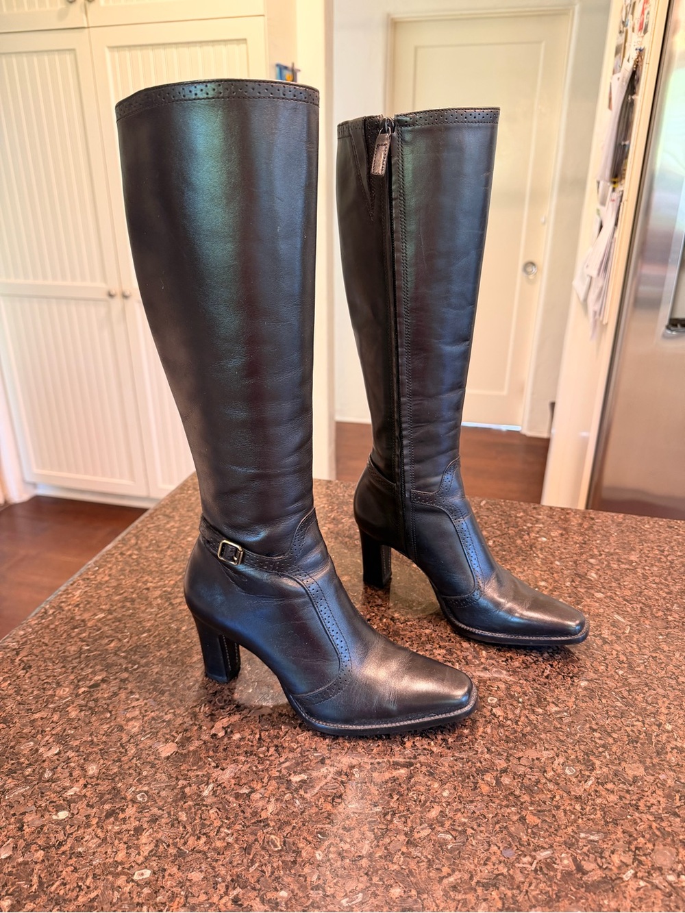 ANTONIO MELANI Black Leather Heeled Boots